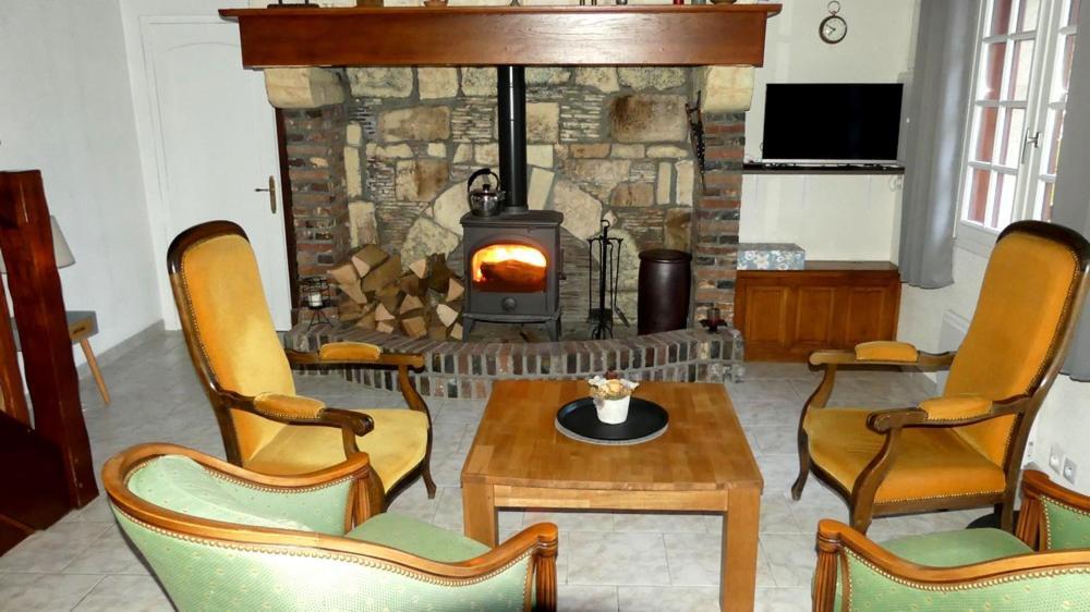 Le Pressoir Apartment Beaumesnil  Bagian luar foto