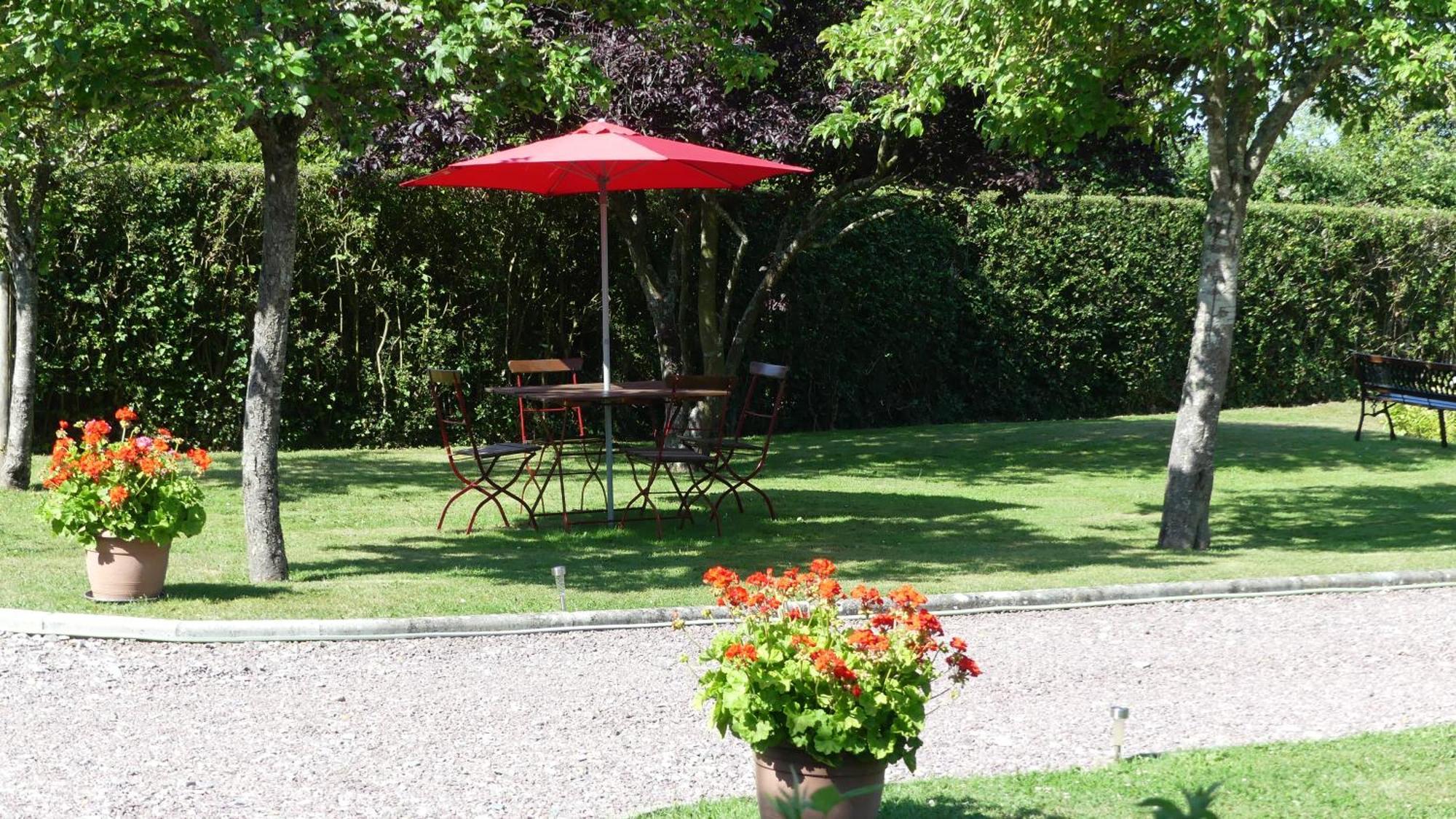 Le Pressoir Apartment Beaumesnil  Bagian luar foto