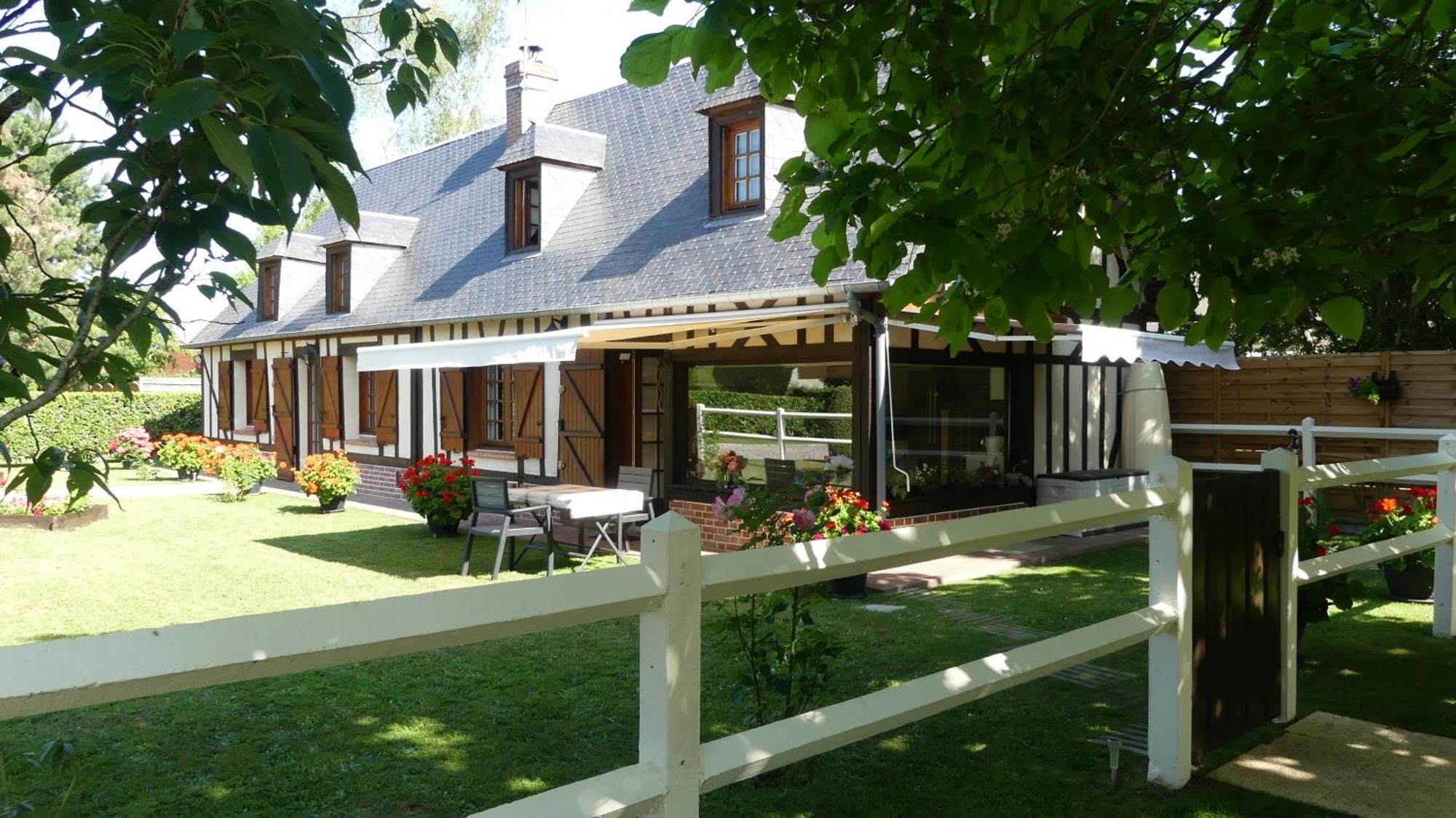 Le Pressoir Apartment Beaumesnil  Bagian luar foto
